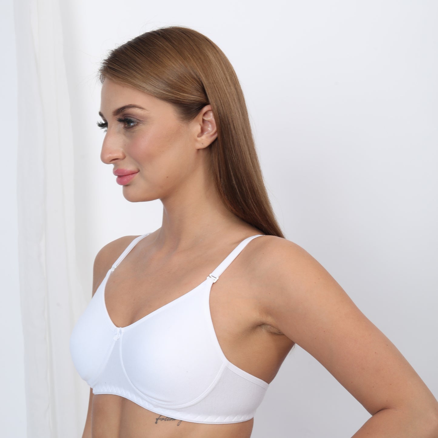 Cotton Blend Soft Pad Lightly Padded Non-Wired Full Coverage Adjustable Straps Bra